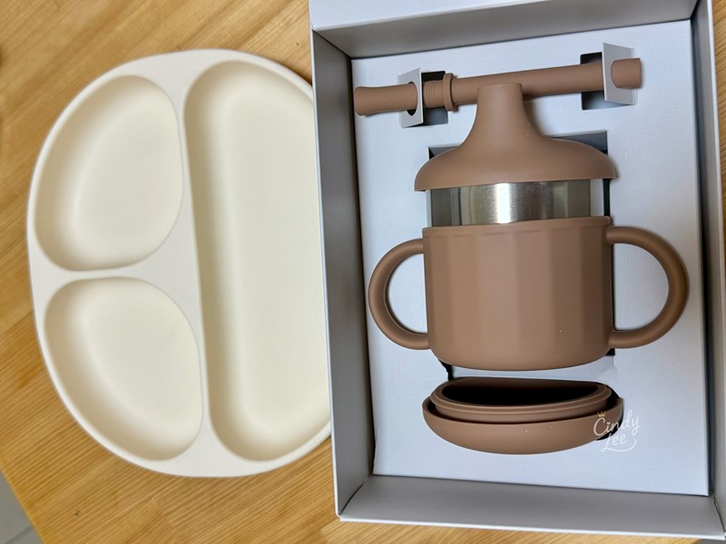 [育兒] 媽咪學苑【赫媽咪寶寶矽膠餐具組+水杯+剪刀+恐龍組